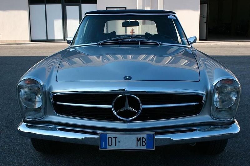 Usata Mercedes SL280 170 CV (125 kW) 1968 Argento Cabrio