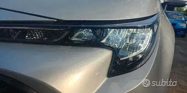 Usata Toyota Corolla Play 98 CV (72 kW) 2020 Grigio Berlina