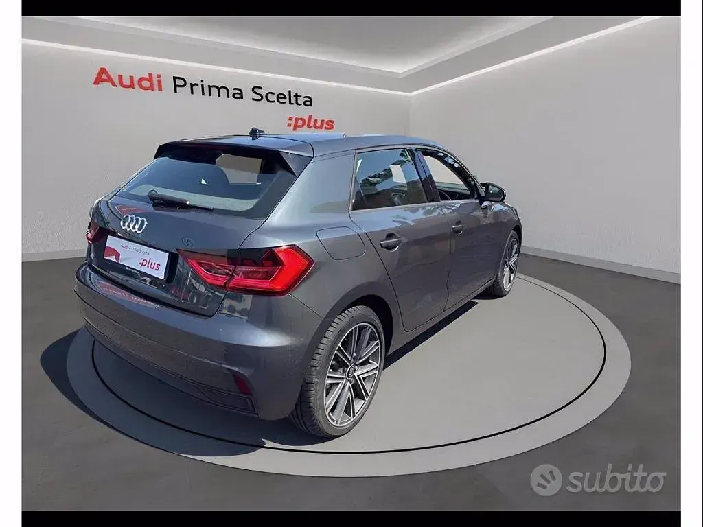 Usata Audi A1 Sportback S-Line 110 CV (80 kW) 2023 Grigio manatthan metalizzato Utilitaria