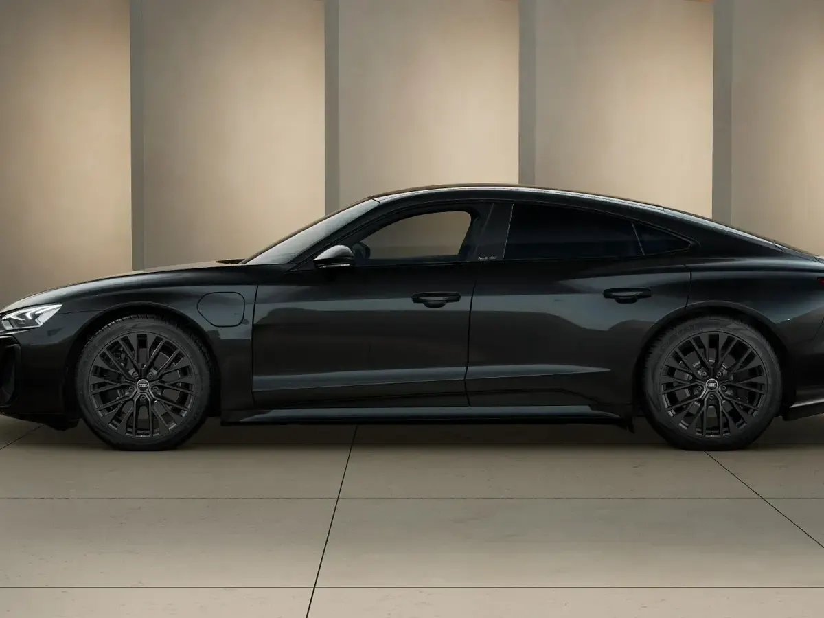 Nuova Audi e-tron GT quattro Ambiente 2026 Nero mito metallizzato Berlina