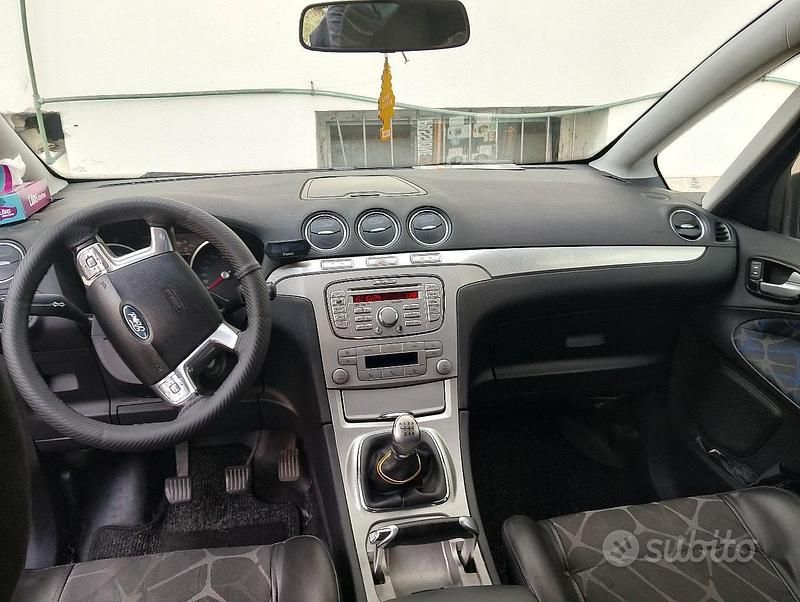 Usata Ford S-MAX S 2009 Monovolume