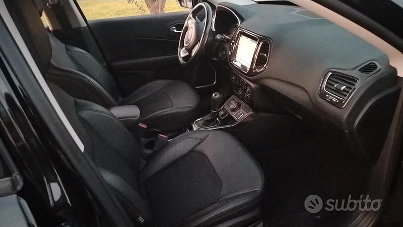 Usata Renault Scénic 120 CV (88 kW) 2021 Grigio Monovolume