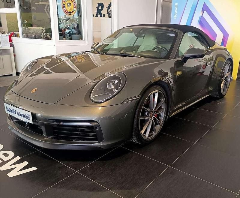 Usata Porsche 911 Carrera S Cabriolet 450 CV (330 kW) 2019 Verde aventurine metallizzato Cabrio