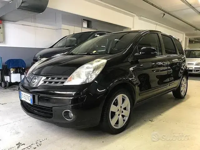 Usata Nissan Note Acenta 88 CV (64 kW) 2008 Nero Utilitaria