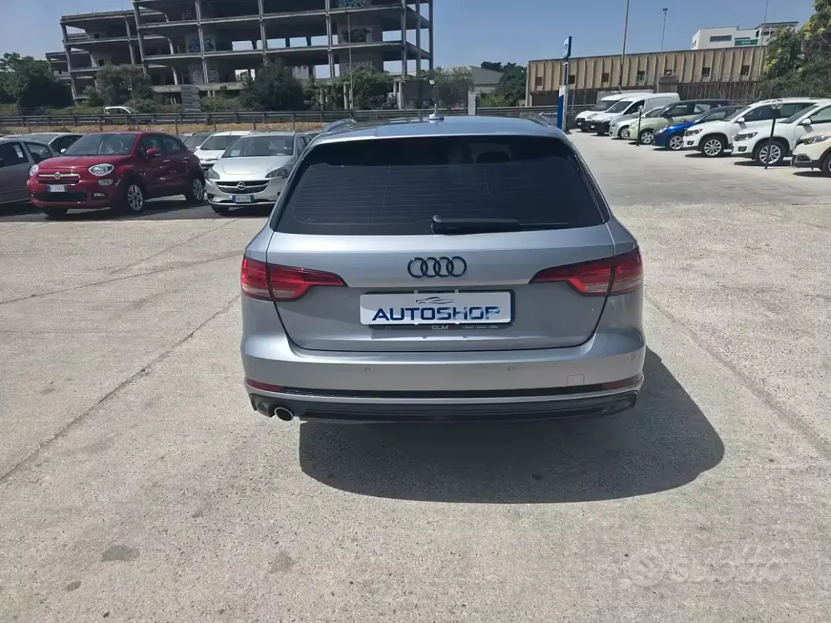 Usata Audi A4 150 CV (110 kW) 2017 Grigio Berlina