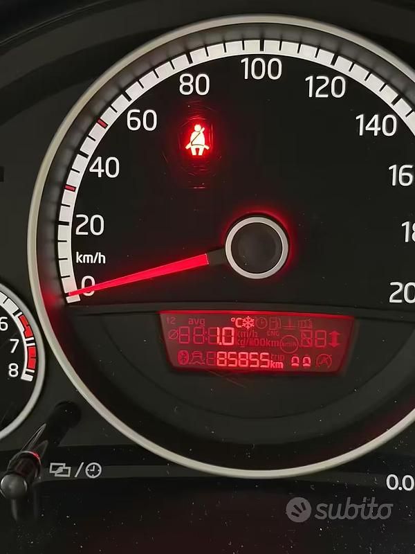 Usata VW up! 75 CV (55 kW) 2013 Utilitaria