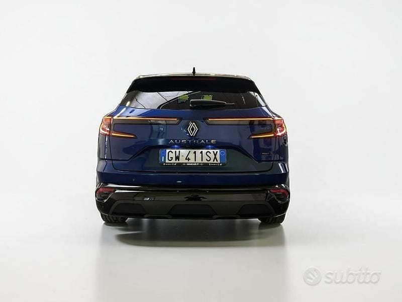 Usata Renault Austral Techno 199 CV (146 kW) 2024 Blu SUV