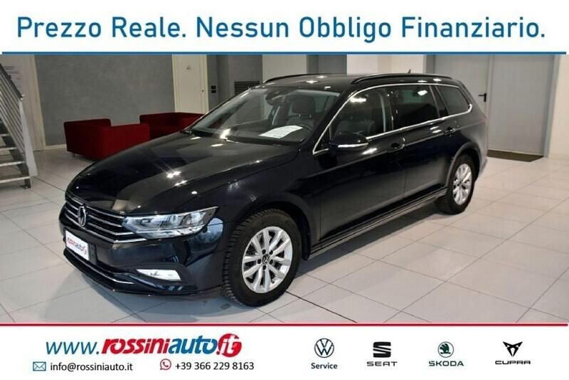 Usata VW Passat Business+ 150 CV (110 kW) 2024 Nero Station wagon