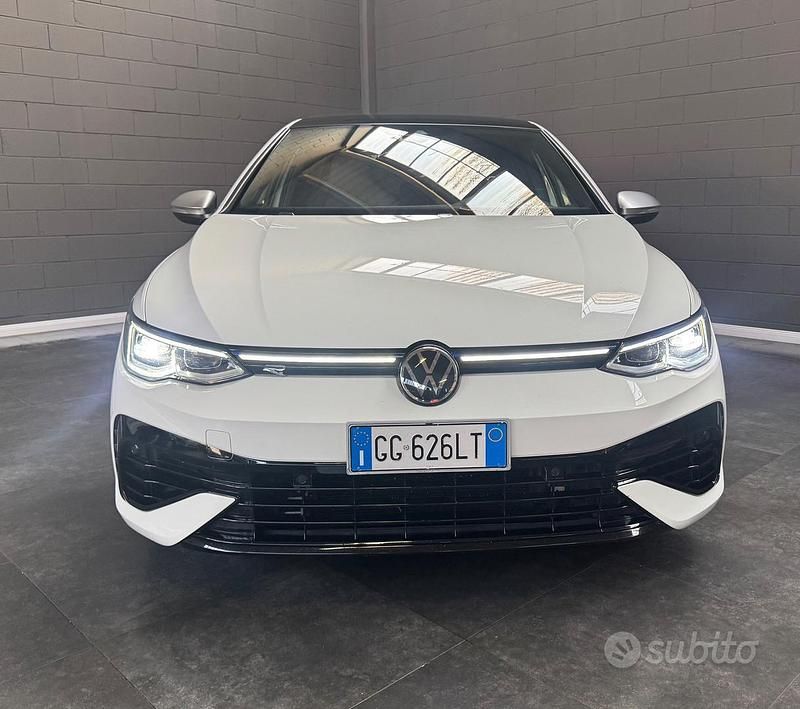 Usata VW Golf VIII R 320 CV (235 kW) 2022 Bianco Berlina