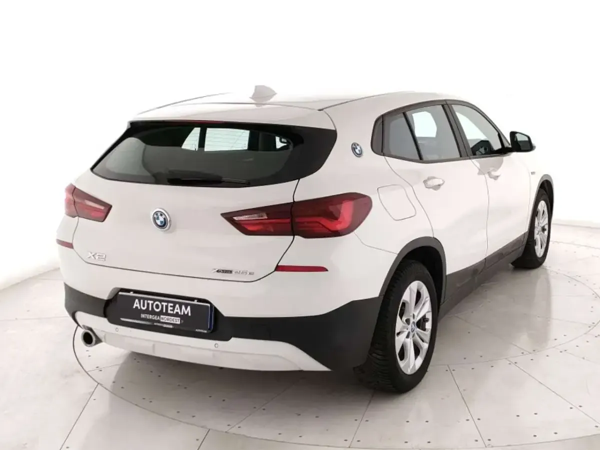 Usata BMW X2 125 CV (91 kW) 2022 Bianco SUV