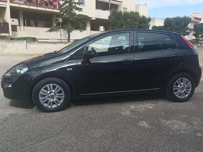 Brugt Fiat Punto Lounge 95 HK (69 kW) 2017 Sort Hatchback