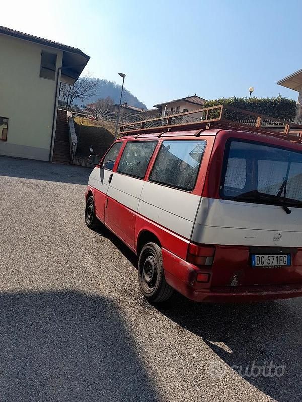 Usata VW Transporter 75 CV (55 kW) 1997 Rosso Furgone