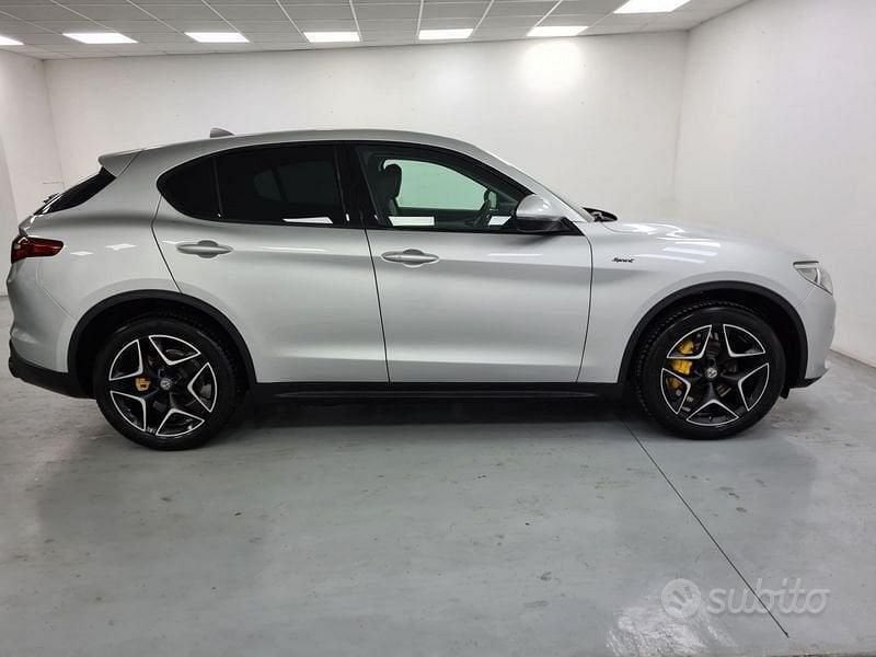 Usata Alfa Romeo Stelvio Sprint 190 CV (139 kW) 2021 Grigio SUV