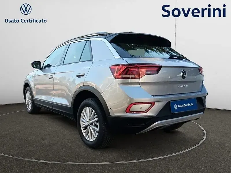 Usata VW T-Roc Life 150 CV (110 kW) 2024 Argento SUV