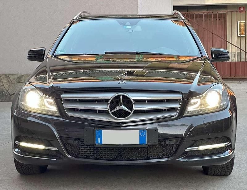 Usata Mercedes C180 Avantgarde 156 CV (114 kW) 2013 Nero Station wagon
