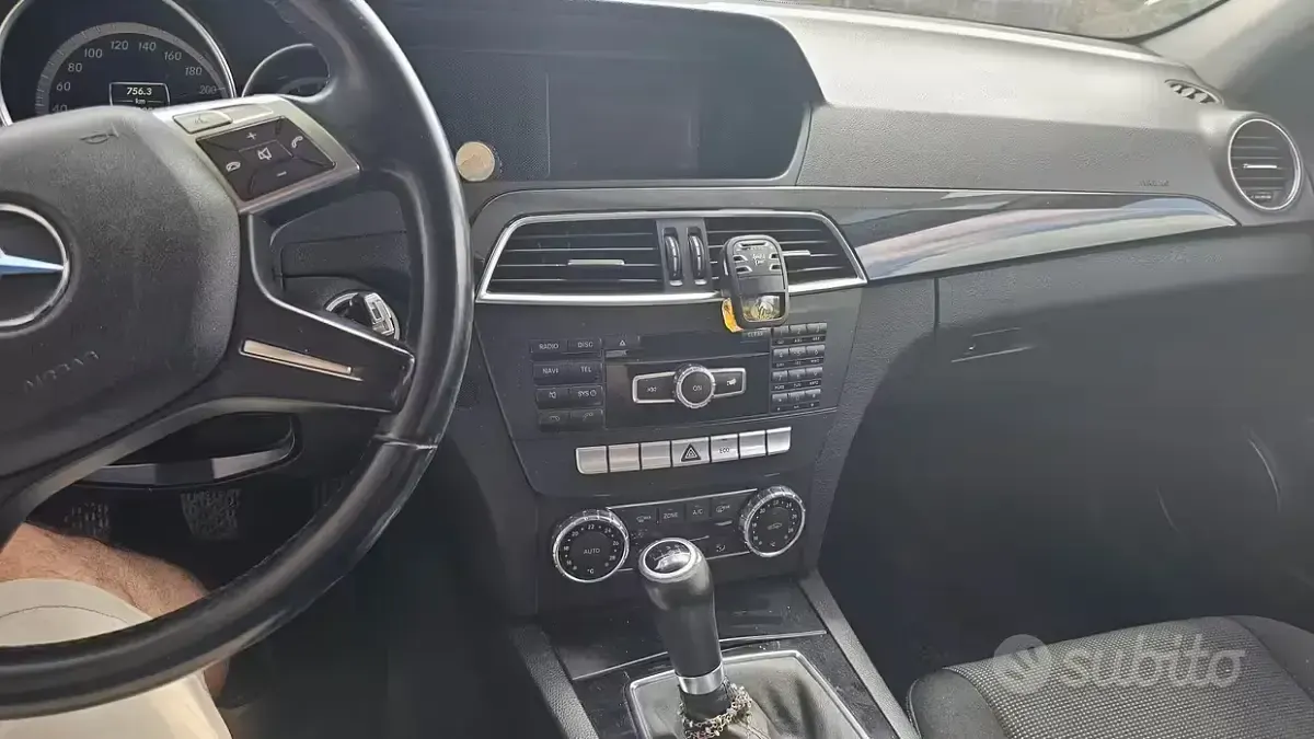 Usata Mercedes C200 184 CV (135 kW) 2012 Berlina