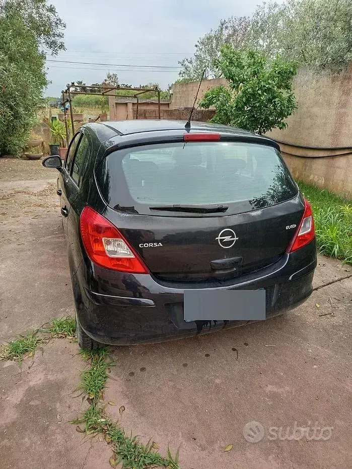 Usata Opel Corsa 80 CV (58 kW) 2009 Nero Utilitaria