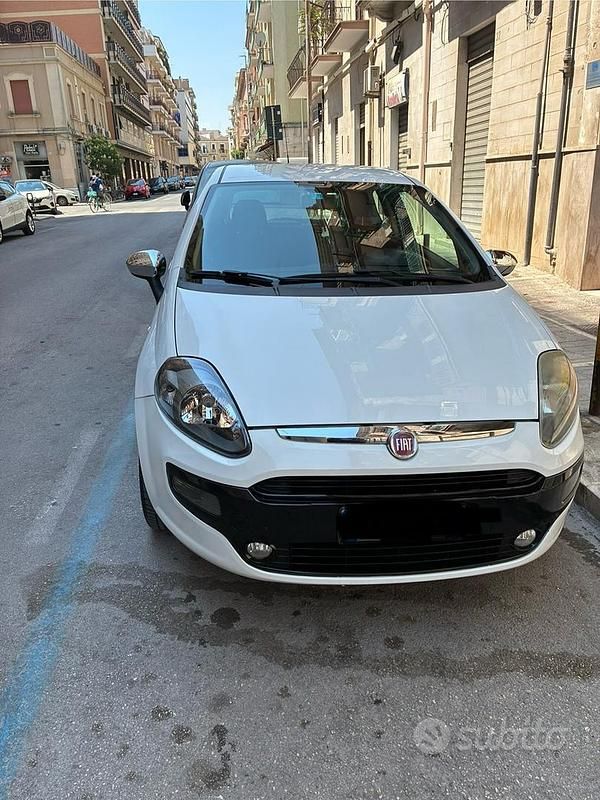 Usata Fiat Punto Evo S 75 CV (55 kW) 2012 Bianco Utilitaria