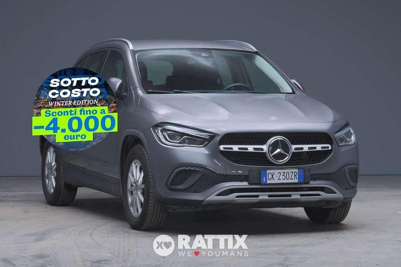 Grigio Usata 2022 Mercedes GLA200 Business SUV | 32.874 € (Super prezzo) - Immagine 1/4