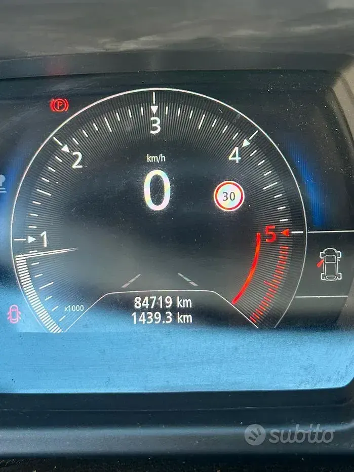 Usata Renault Scénic IV 110 CV (80 kW) 2019 Grigio Monovolume