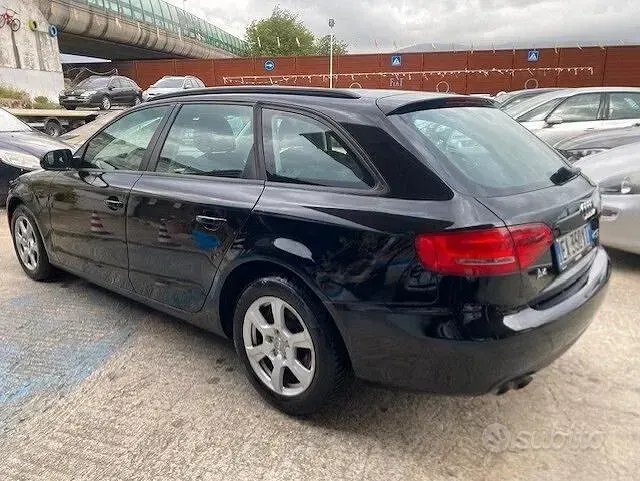 Usata Audi A4 170 CV (125 kW) 2010 Nero Berlina