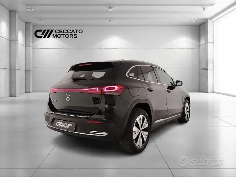 Usata Mercedes EQA250+ 139 kW (190 CV) 2023 Nero SUV
