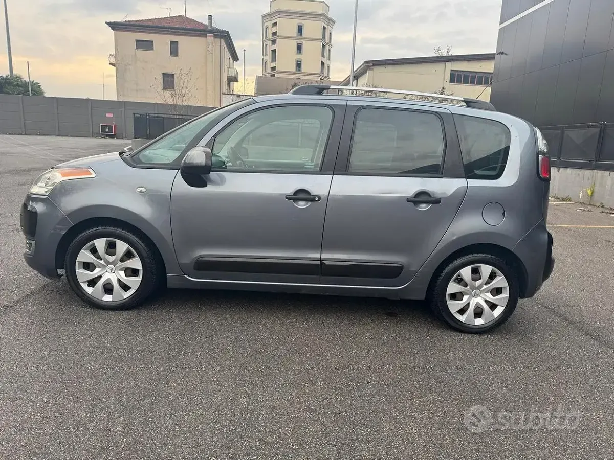 Usata Citroën C3 Picasso Exclusive 95 CV (69 kW) 2010 Grigio Monovolume