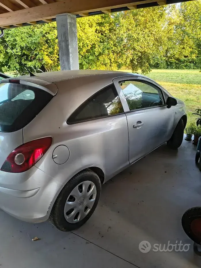 Usata Opel Corsa 60 CV (44 kW) 2009 Grigio Utilitaria