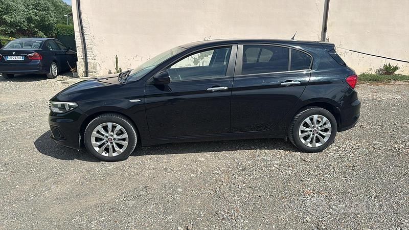 Usata Fiat Tipo 95 CV (69 kW) 2017 Blu Station wagon