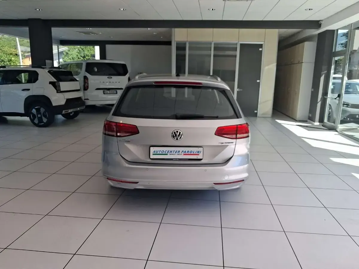 Usata VW Passat Business 120 CV (88 kW) 2016 Argento Station wagon