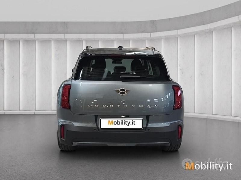 Usata Mini Countryman Classic 163 CV (119 kW) 2025 Verde SUV