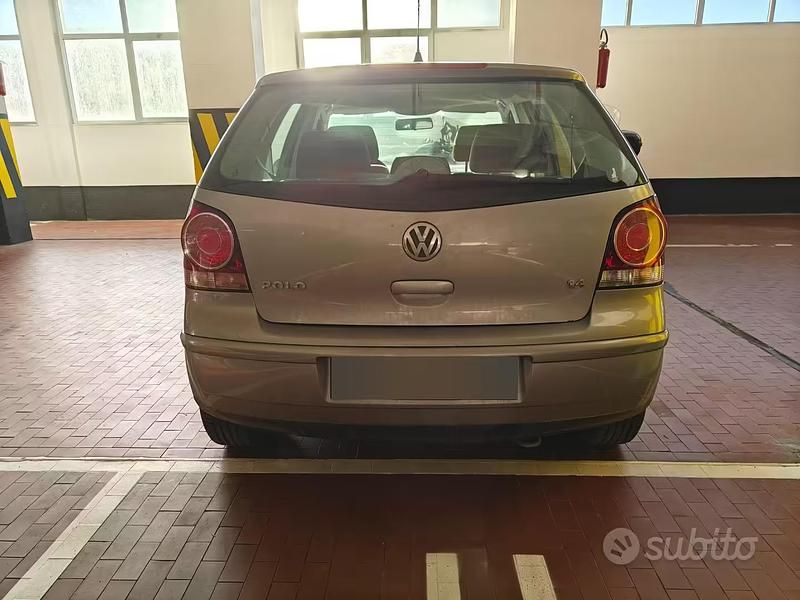 Usata VW Polo 80 CV (58 kW) 2008 Grigio Utilitaria