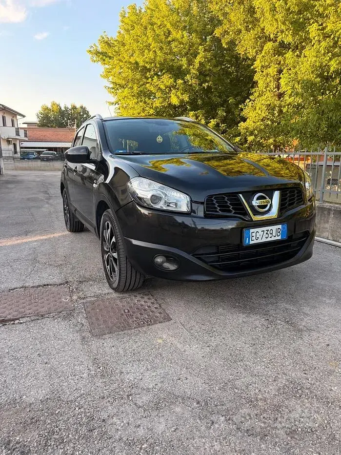 Usata Nissan Qashqai 110 CV (80 kW) 2012 Nero SUV