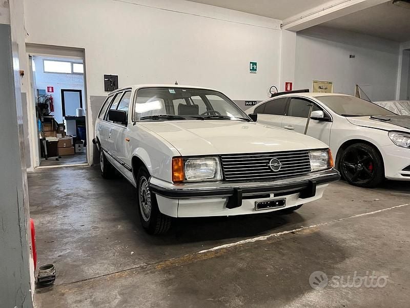 Usata Opel Rekord S 100 CV (73 kW) 1980 Station wagon