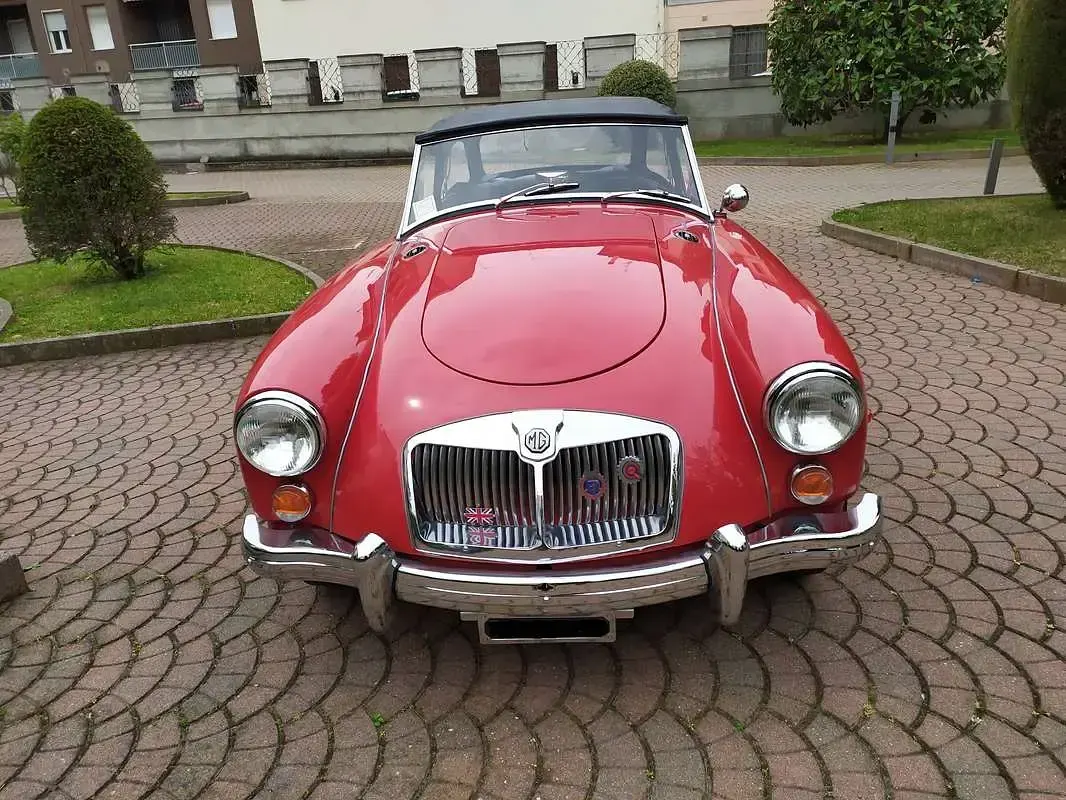 Usata MG MGA 90 CV (66 kW) 1972 Rosso Cabrio