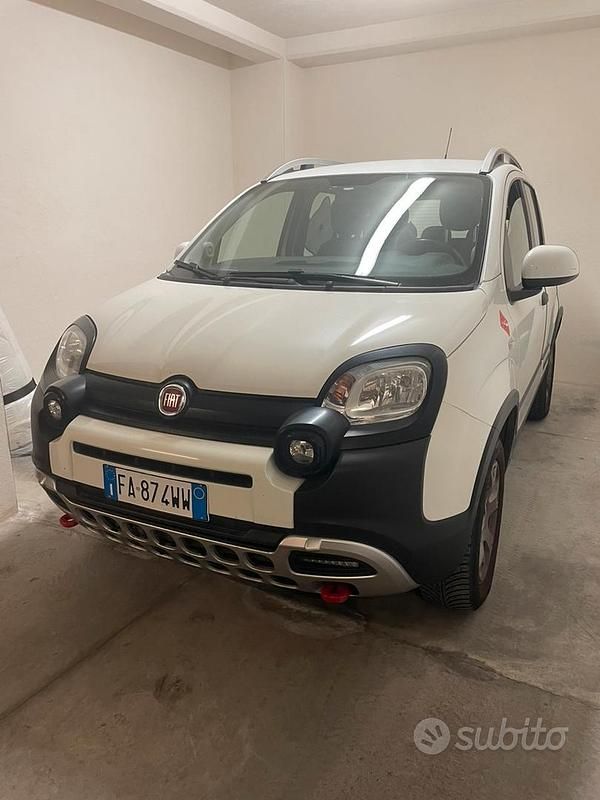 Usata 2015 Fiat Panda Cross Cross Due volumi | 12.500 € (Buon prezzo) - Immagine 1/4