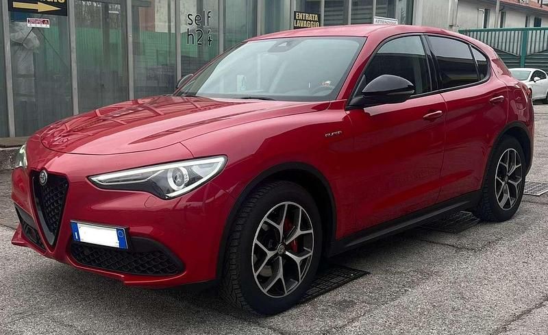 Usata Alfa Romeo Stelvio Super 190 CV (139 kW) 2022 SUV