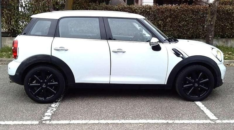 Usata Mini Cooper Countryman 98 CV (72 kW) 2010 SUV