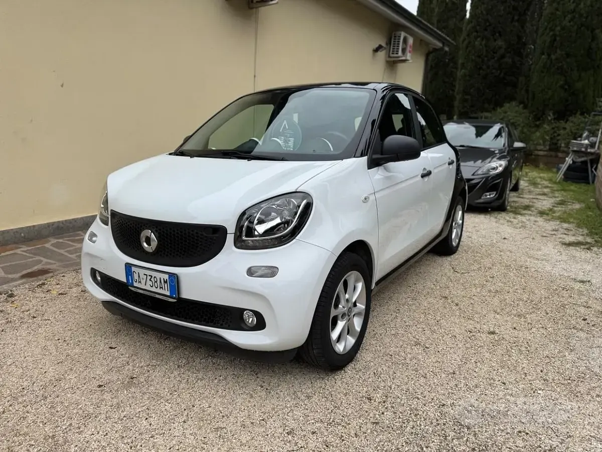 Usata Smart ForFour Passion 71 CV (52 kW) 2019 Bianco Utilitaria