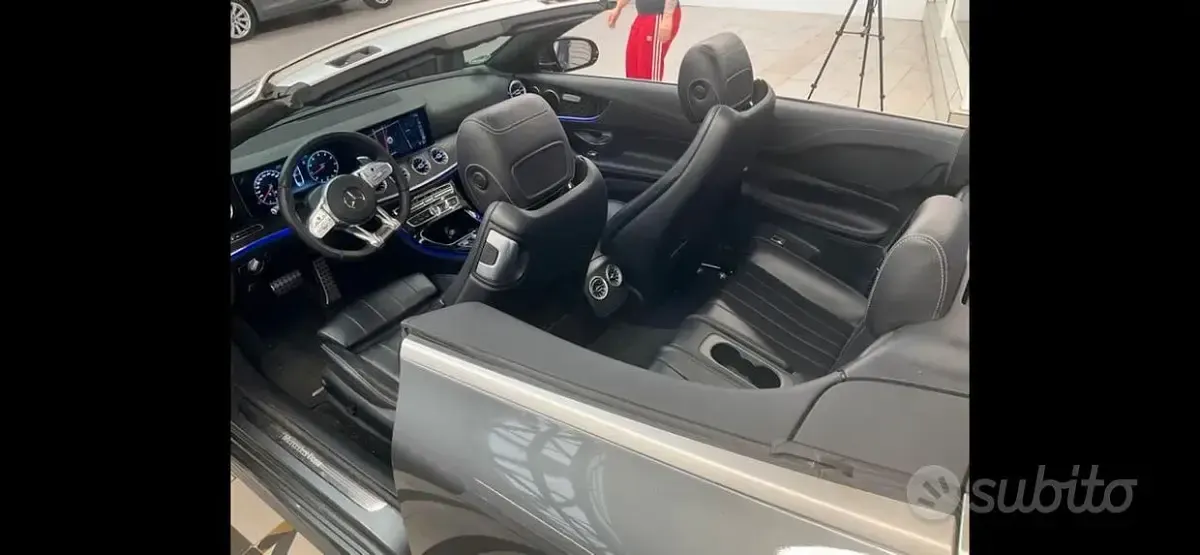 Usata Mercedes E200 AMG 184 CV (135 kW) 2019 Grigio Cabrio