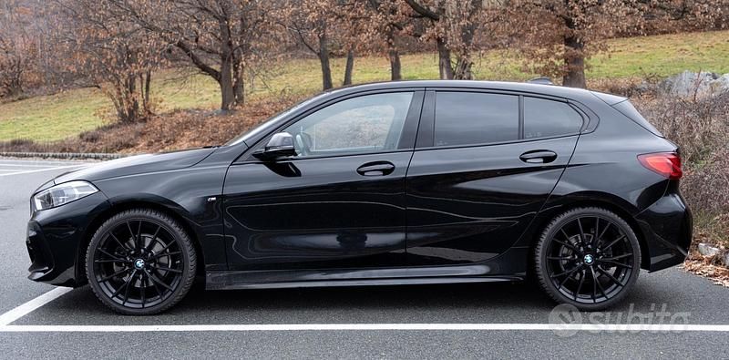 Usata BMW 118 150 CV (110 kW) 2019 Nero Utilitaria