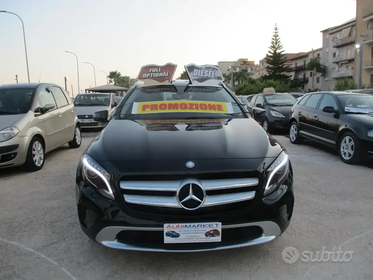 Usata Mercedes GLA200 136 CV (100 kW) 2017 Nero SUV