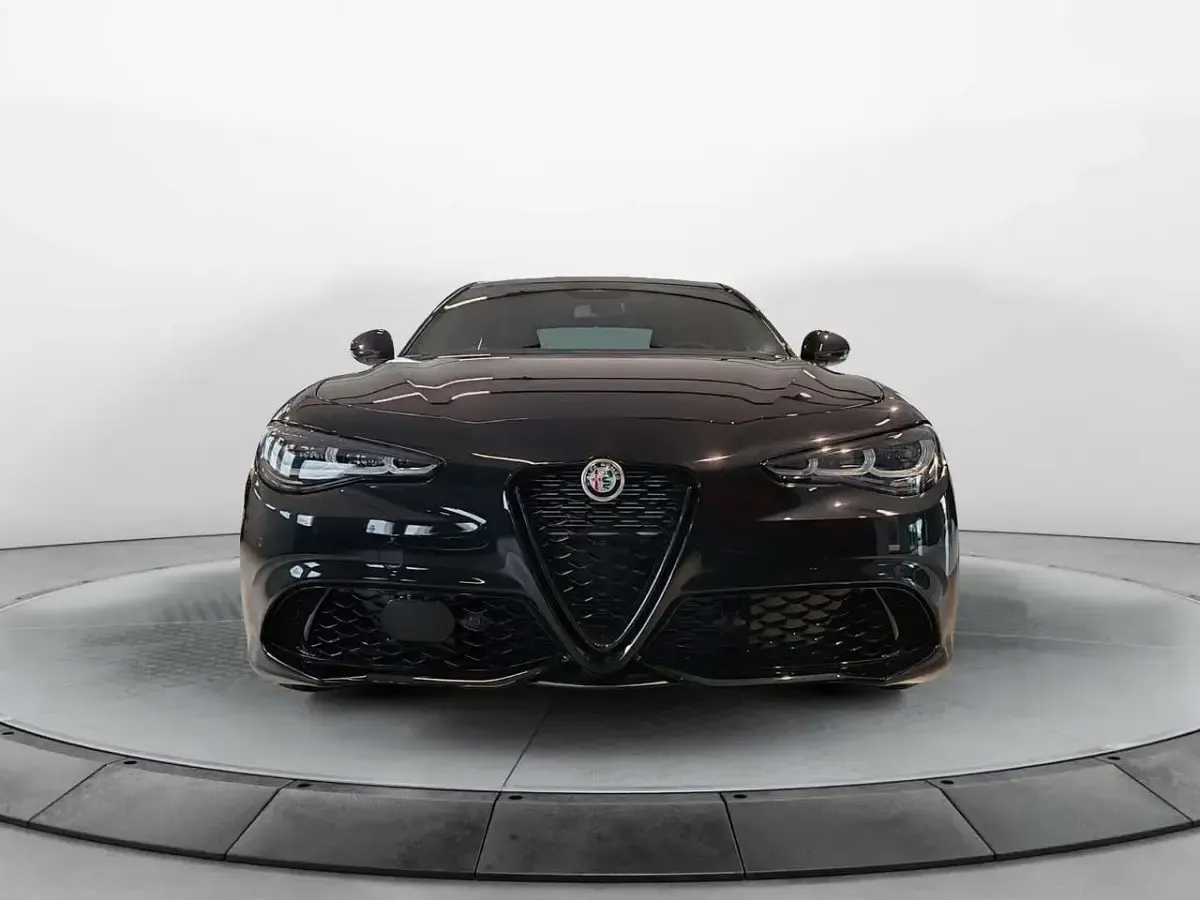 Nuova Alfa Romeo Giulia Veloce 209 CV (153 kW) 2026 Nero Berlina