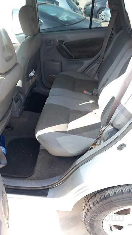 Usata Toyota RAV4 2003 SUV