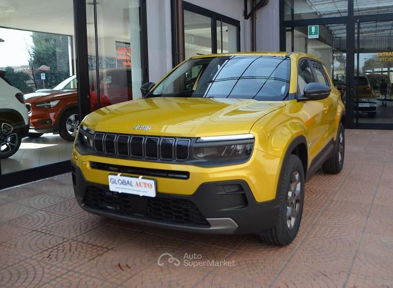 Nuova Jeep Avenger Longitude 101 CV (74 kW) 2025 Giallo SUV