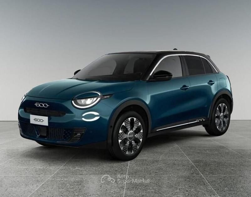 Nuova Fiat 600 La Prima 145 CV (106 kW) 2025 Verde mare tetto nero SUV
