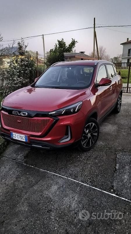 Usata EVO Evo 5 127 CV (93 kW) 2025 Rosso SUV