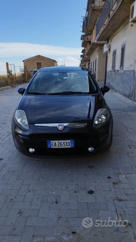 Usata Fiat Punto Evo 75 CV (55 kW) 2011 Grigio Utilitaria