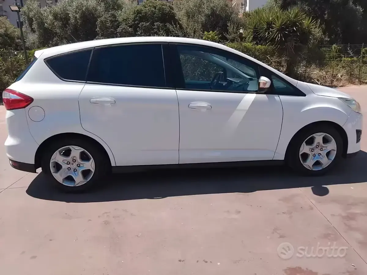 Usata Ford C-MAX Titanium 125 CV (91 kW) 2014 Bianco Monovolume