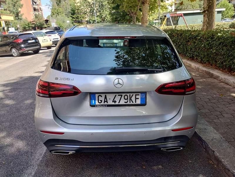 Usata Mercedes B200 Executive 150 CV (110 kW) 2020 Argento Monovolume
